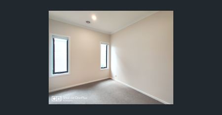 High Quality 4 Bedroom 2 Living Area House! - Photo 4