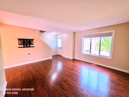 5910 Mullen Way - Photo 2