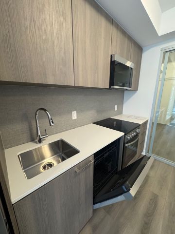 For Lease - 7439 Kingston Road Unit# 515, Toronto, Ontario - Photo 4