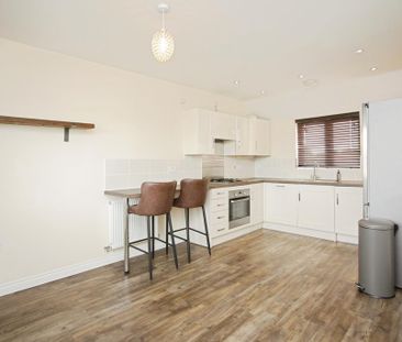 2 bedroom flat to rent - Photo 6