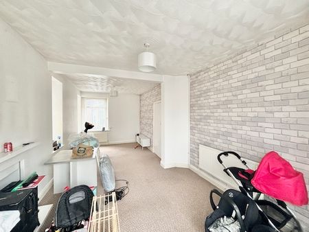 Alexandra Road, Gorseinon, Swansea - Photo 2