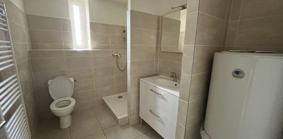 Location Appartement 2 pièces 32m² VONNAS 01540 - Photo 2