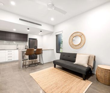 FURNISHED APARTMENT IN NEW RENOVARE COMPLEX! - Photo 6