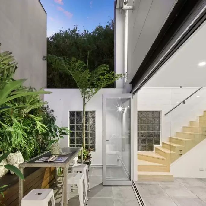 Exclusive Boutique Warehouse Erskineville - Photo 1