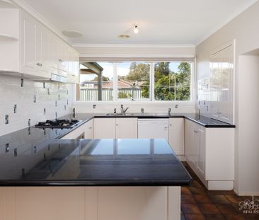 4 FERN AVENUE, Wodonga VIC 3690 - House For Rent | Domain - Photo 2