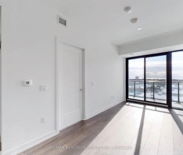 801 The Queensway #810 - Photo 2