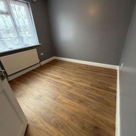 4 bedroom terraced house to rent - Photo 2