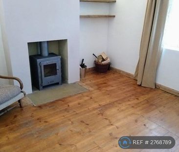 2 bedroom semi-detached house to rent - Photo 1