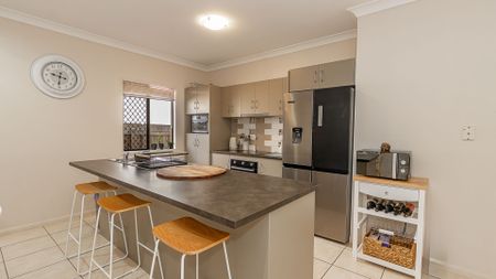 8A Shark Court, Mount Louisa - Photo 3