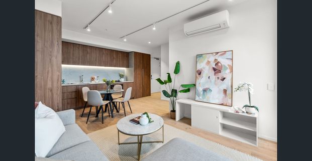 Luxury living in the heart of the city - Photo 1