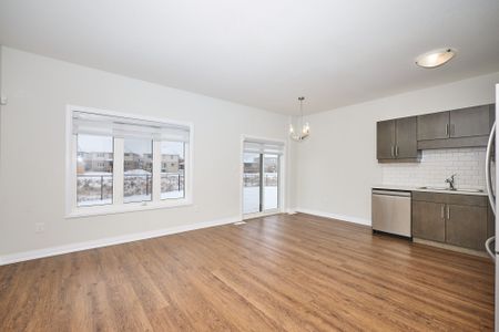 For Lease - 90 West Creek Court, Welland, Ontario - Photo 2