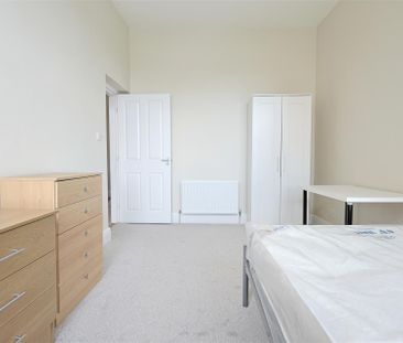 2 bedroom Flat to rent in High Street West, Wallsend, Tyne and Wear... - Photo 6