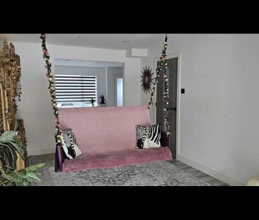 5 Bed Detached House, Trevino Drive, LE4 - Photo 1