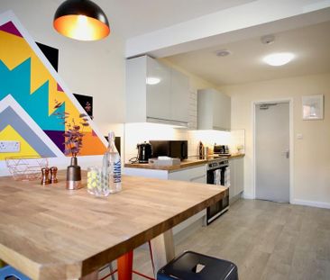 1 bedroom in a house share to rent - Photo 5
