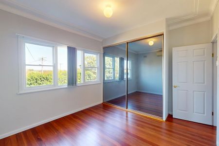 35 Drydon Street, Wallsend NSW 2287 - Photo 4