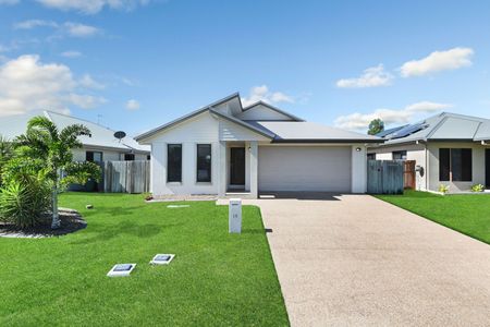 Modern Family Living in a Prime Burdell Location - Photo 2