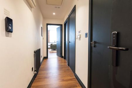 2 bedroom flat to rent - Photo 2