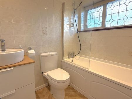 2 bedroom bungalow to rent - Photo 3