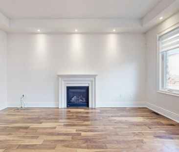 For Lease - 95 Giardina Crescent, Richmond Hill, Ontario - Photo 1