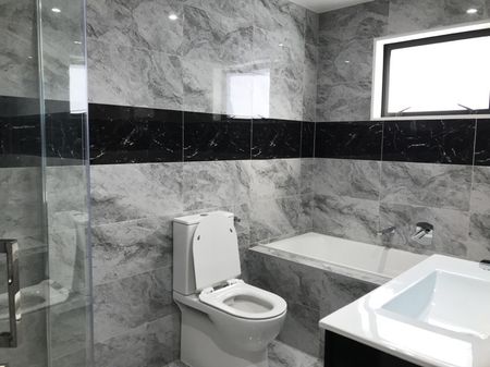 MANUREWA, 3 BEDROOMS - Photo 5