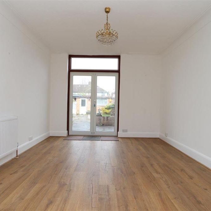 3 bedroom terraced house to rent - Photo 1