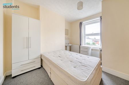 5 bedroom terraced house to rent - Photo 3