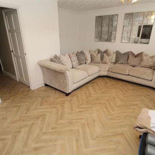 Pool Hey, Stockbridge Village, Liverpool, L28 - Photo 1