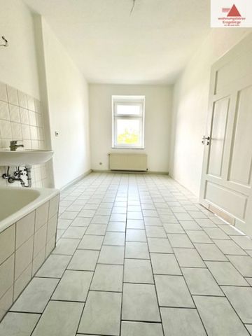 Schicke Altbauwohnung mit Kaminofen im Zentrum von Annaberg! - Photo 5