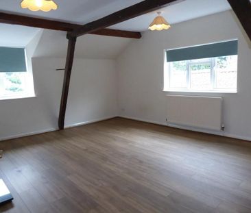 2 bedroom maisonette to rent - Photo 1