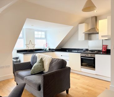 1 Bed Flat, St. Mildreds Road, SE12 - Photo 4