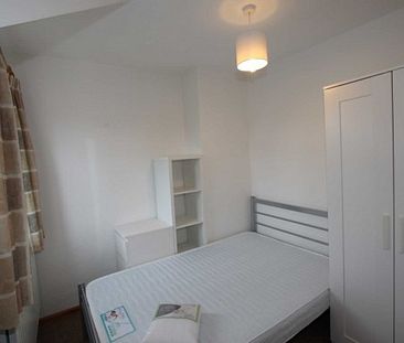 5 Bed - Sycamore Road, Reading - Photo 6