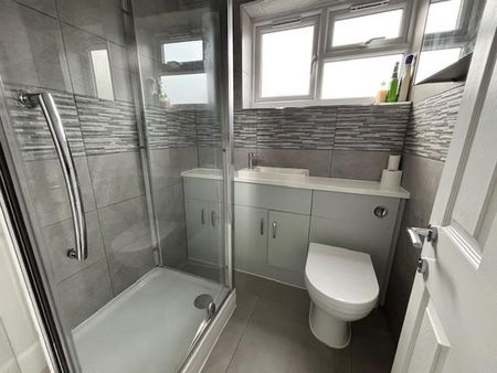 2 bedroom detached bungalow to rent - Photo 5