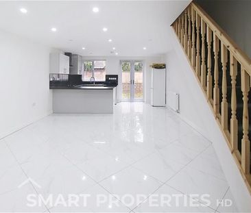 Birkby Hall Road, Huddersfield - Photo 1