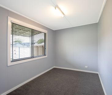 Tidy Two Bedroom Home! - Photo 2