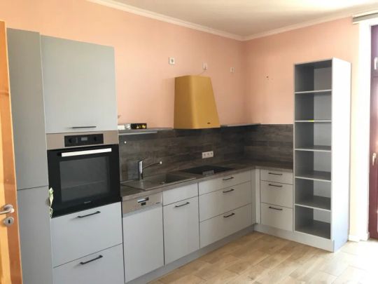 5 Raum-Maisonette Wohnung mit EBK, Aufzug und Balkon - Foto 1