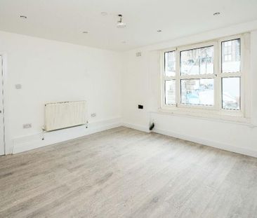 4 bedroom maisonette to rent - Photo 1