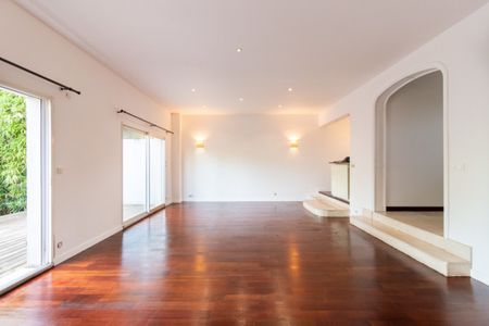 Très belle maison au coeur de Caudéran avec piscine et garage - Photo 2