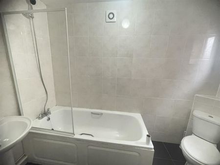 6 bed Semi-Detached House for Rent - Photo 3
