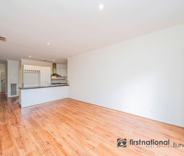 Stylish & Private 3-Bedroom Villa in Prime Location - Photo 2