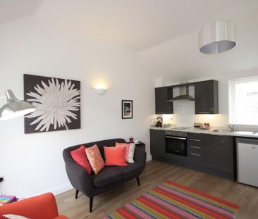 1 bedroom terraced house to rent - Photo 2