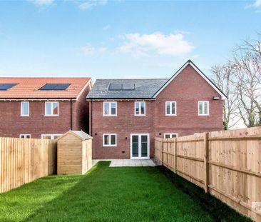 3 bedroom semi-detached house to rent - Photo 5