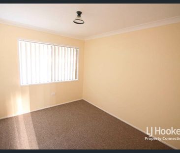 3 BEDROOM FAMILY HOME IN PRIME LOCATION - Photo 1