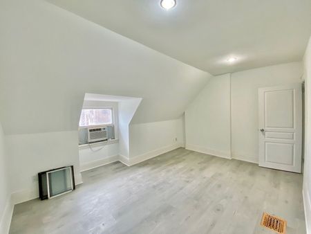583 Euclid Avenue apartment — Toronto, ON (3-Bedroom) - 3 Bedroom - Photo 3