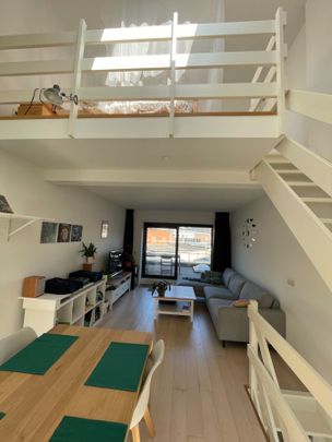 LOFTWONING - Photo 1