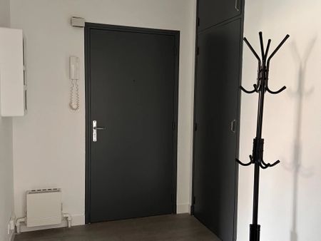 Location Appartement 4 pièces 86 m2 à Rodez - Photo 5