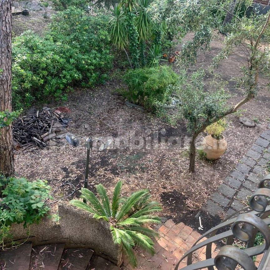 Villa unifamiliare via Pirandello, Centro, Pedara - Photo 1