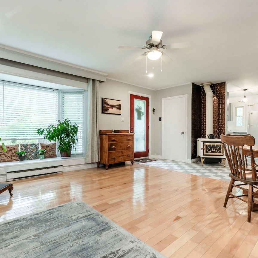 For Lease - 9 Harras Avenue, Tiny, Ontario - Photo 1