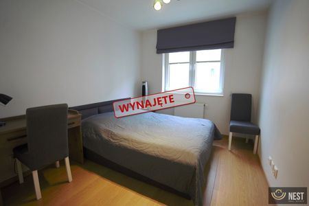 Dwupokojowe mieszkanie na zamkniętym osiedlu ! - Photo 4