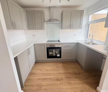 3 bedroom terraced house to rent - Photo 5