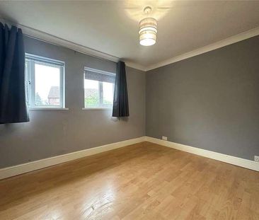 Emblen Crescent, Arborfield Cross, Reading, RG2 - Photo 3